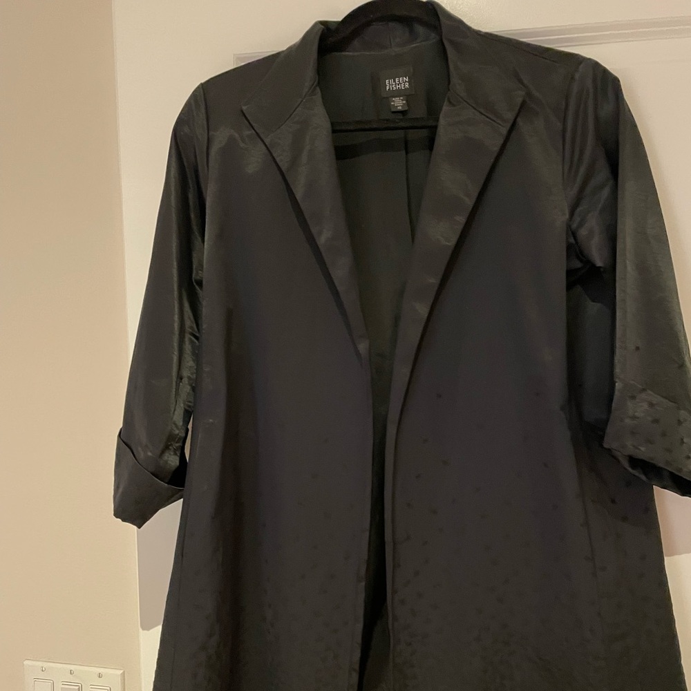 Eileen Fisher embroidered women jacket color Black size XS Great condition
